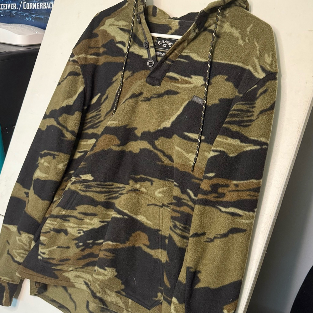 Billabong Adventure Division Outdoor Mens M Camo AOP Pullover Fleece Hoodie - Picture 4 of 6